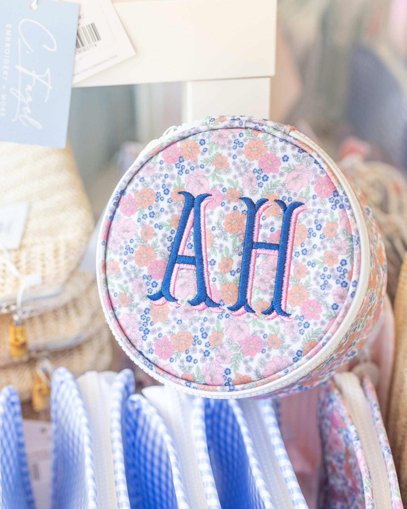Gingham White TRVL Roundup Jewel Case