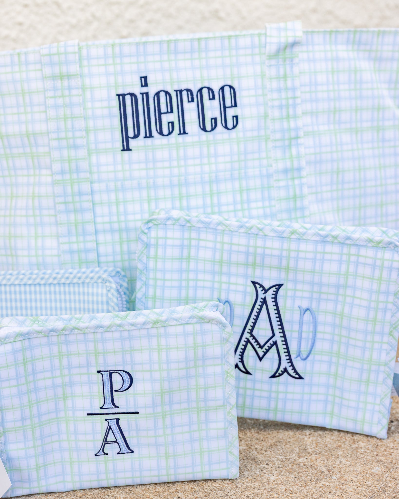 Classic Plaid Green Large Roadie Pouch Bag