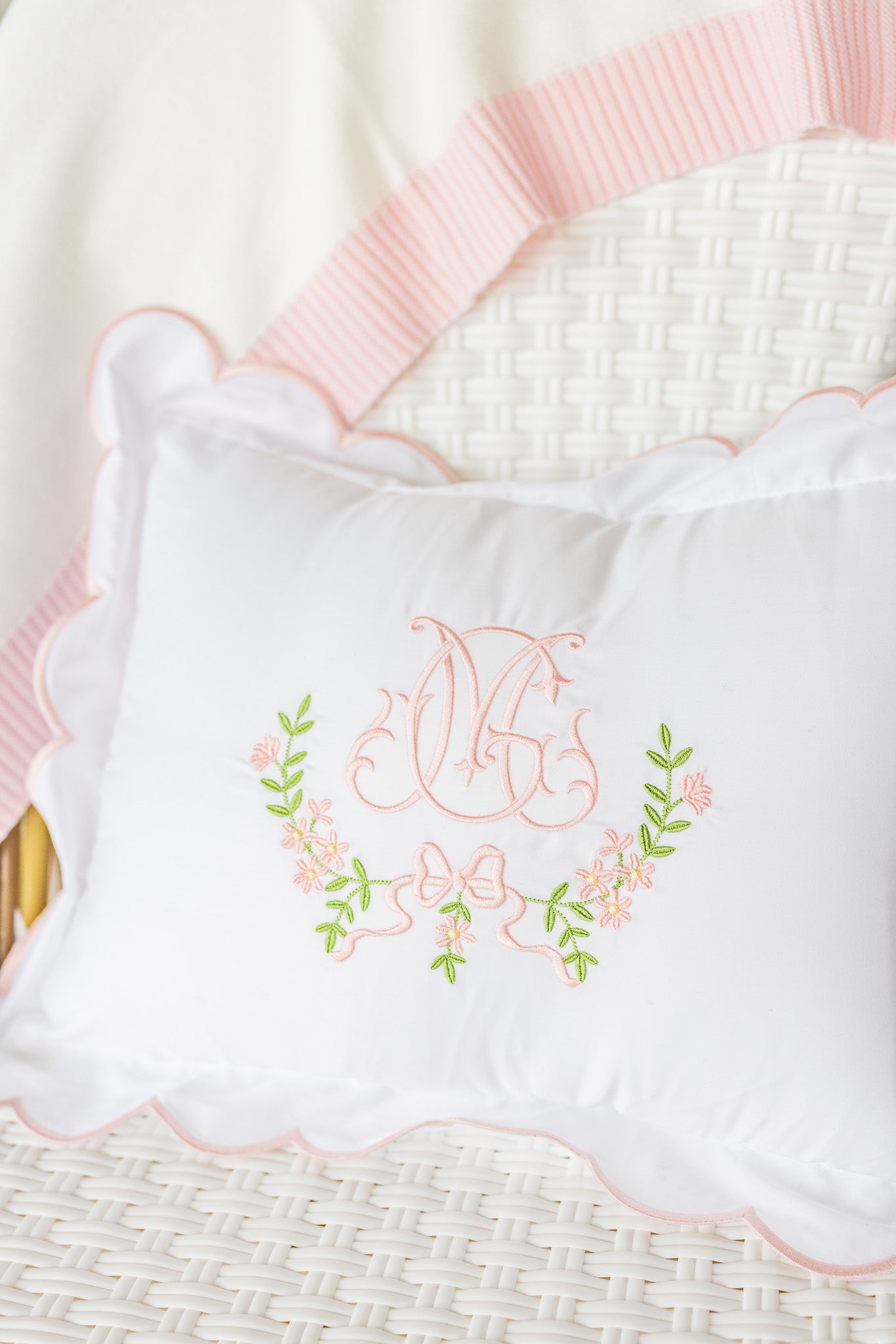 Pillowcase - Scalloped edge: Light Pink / 12”x 16”