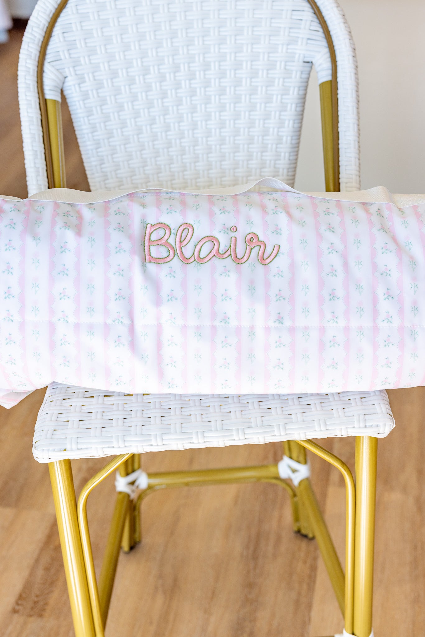 Ribbon Floral Pink TRVL Medium Roadie